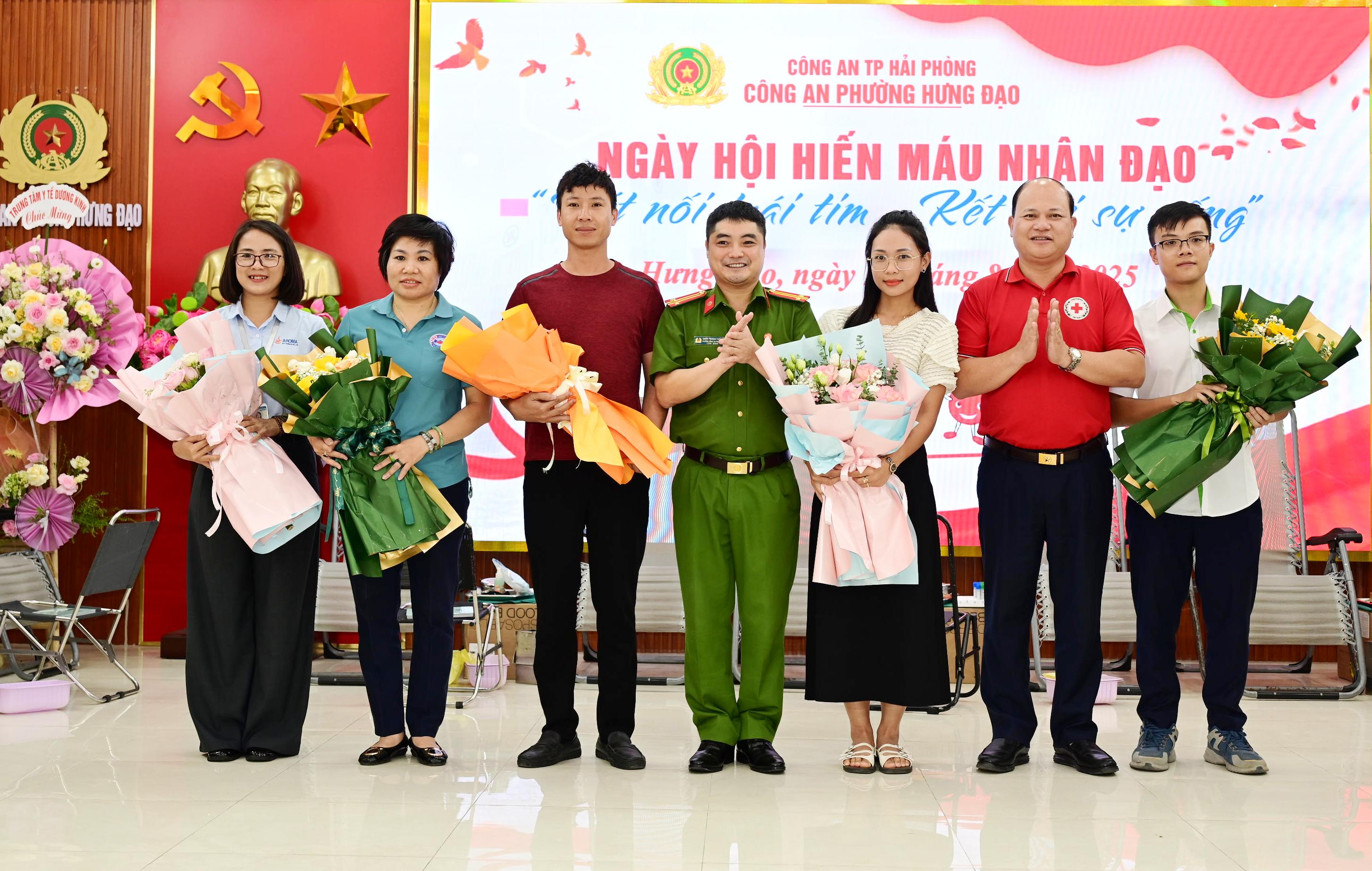 Công an phường Hưng Đạo: Lan toả yêu thương qua “Ngày hội hiến máu tình nguyện năm 2025”